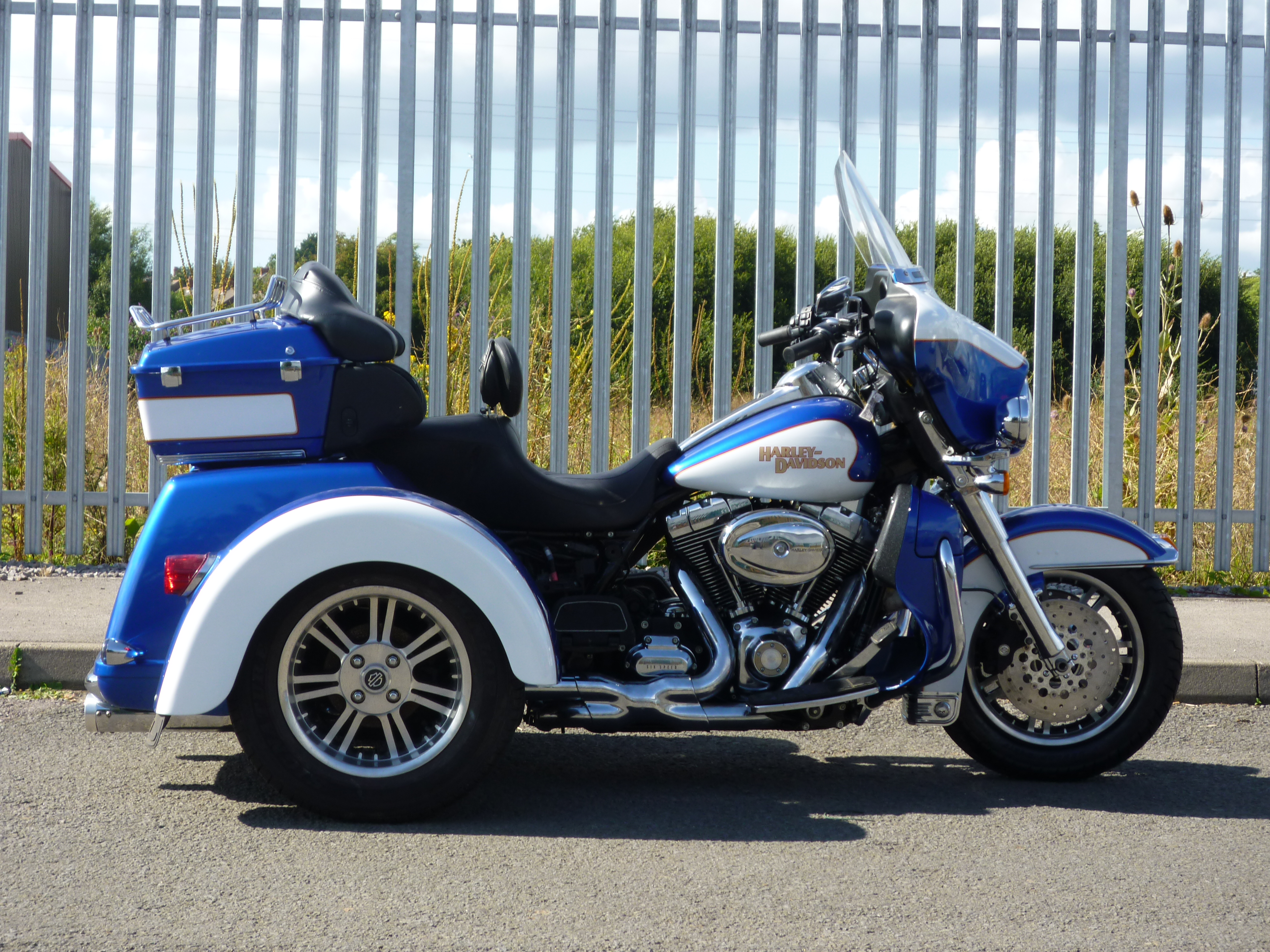 Tri Glide (2)